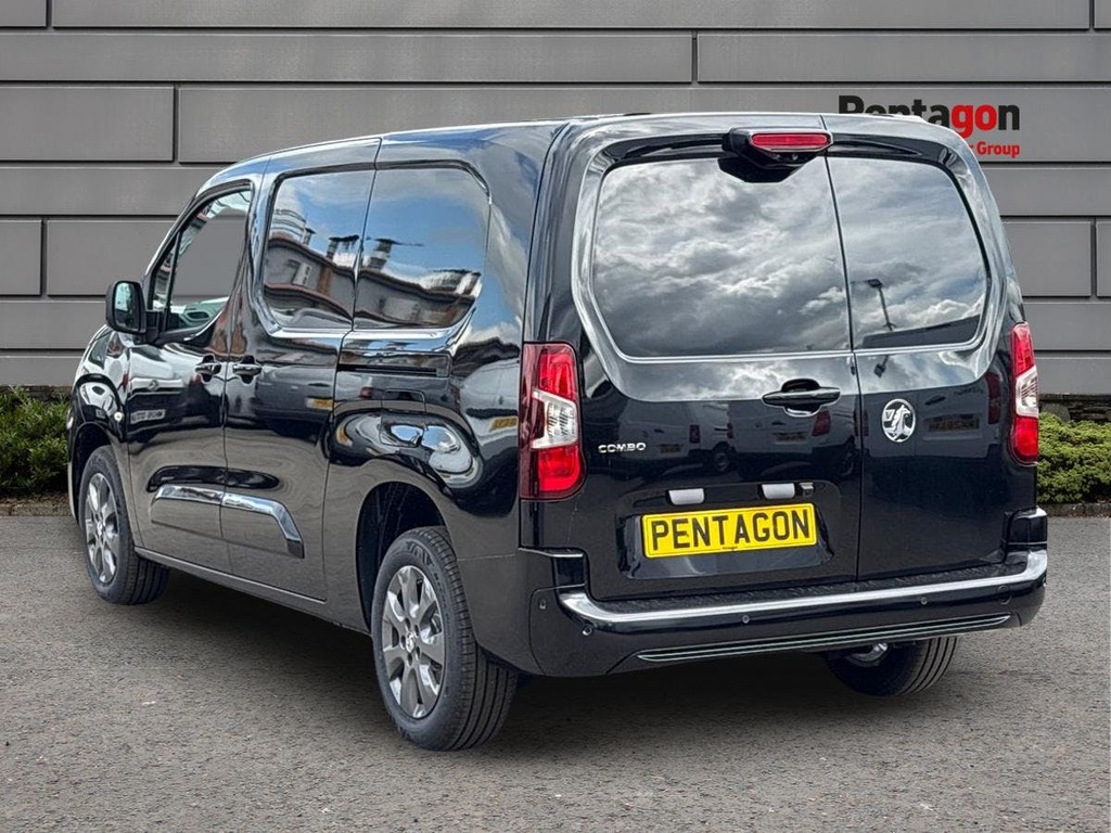 Vauxhall Combo XL Combo Cargo 1.5 Turbo D 130Ps Pro H1 Van DP26SVO Black #2