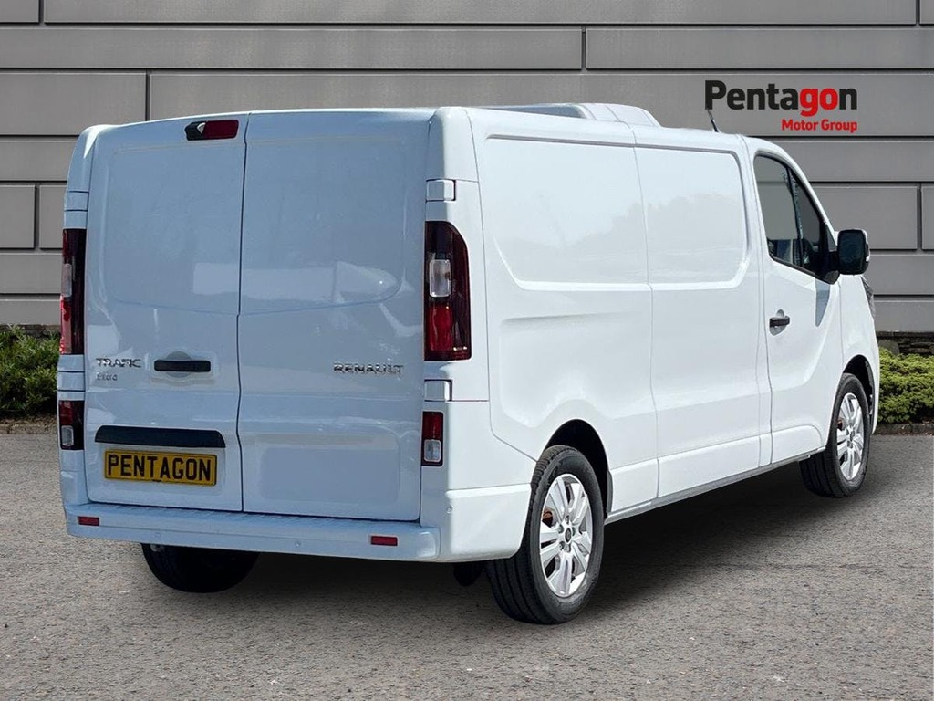 Renault Trafic 2.0 Dci Blue Ll30 Extra Panel Van Manua ME26BBF White #4