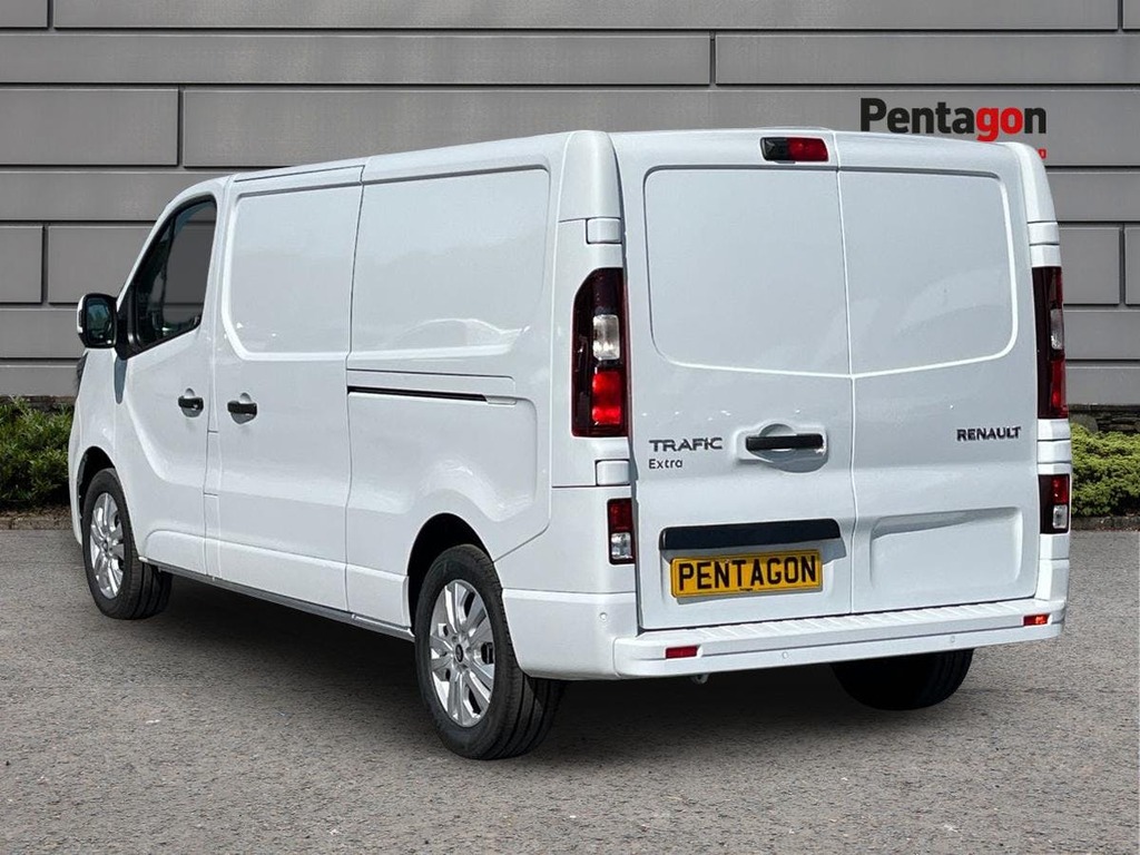 Renault Trafic 2.0 Dci Blue Ll30 Extra Panel Van Manua ME26BBF White #2