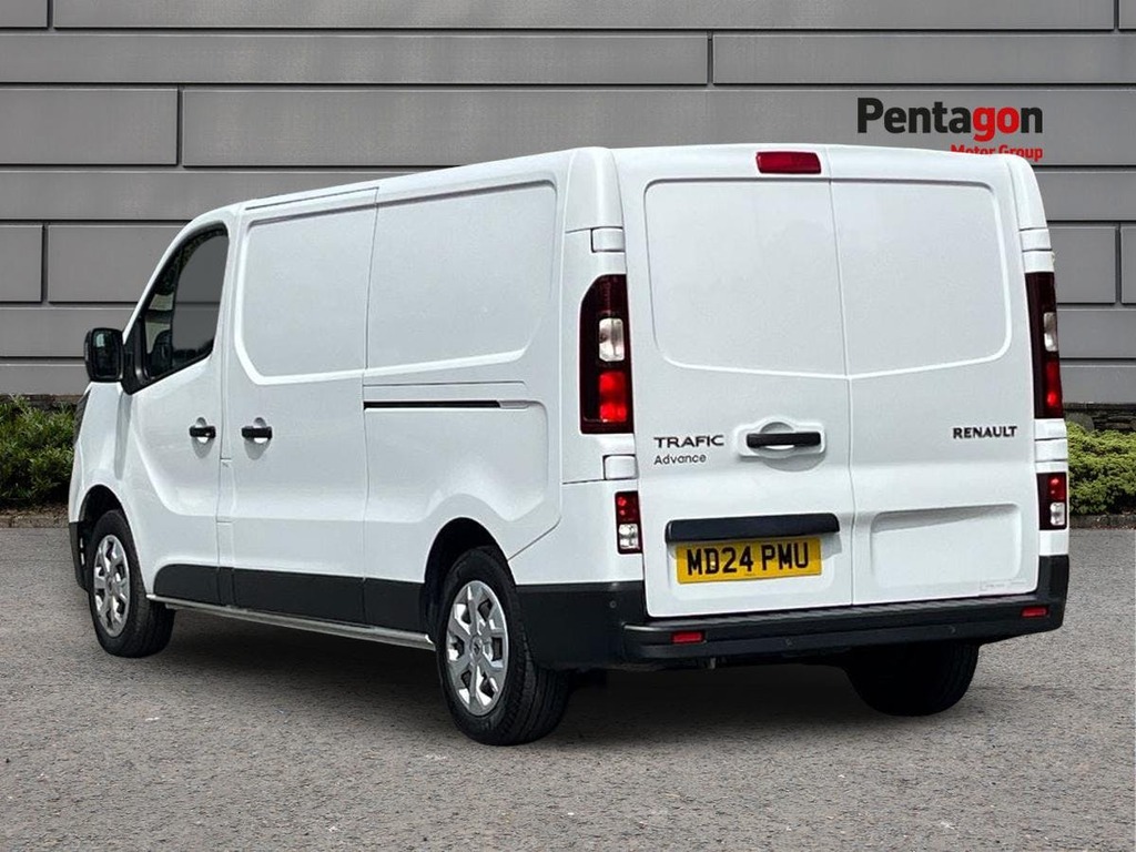 Renault Trafic 2.0 Dci Blue Ll30 Advance Panel Van Man MD24PMU White #2