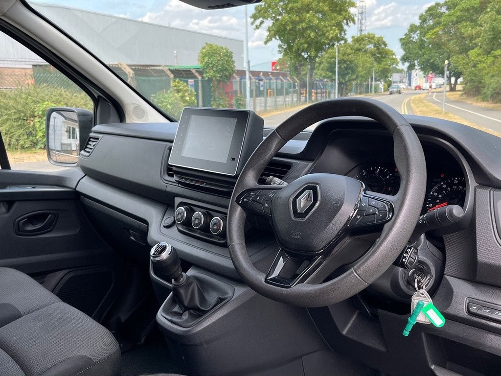 Renault Trafic 2.0 Dci Blue Ll30 Advance Panel Van Man MD24PNL White #5