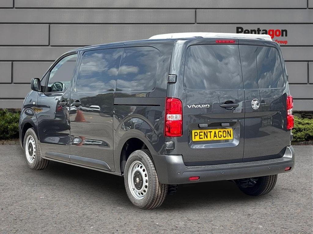 Vauxhall Vivaro 2.2 Prime M Panel Van 6Dr Swb Euro 6 Grey #2