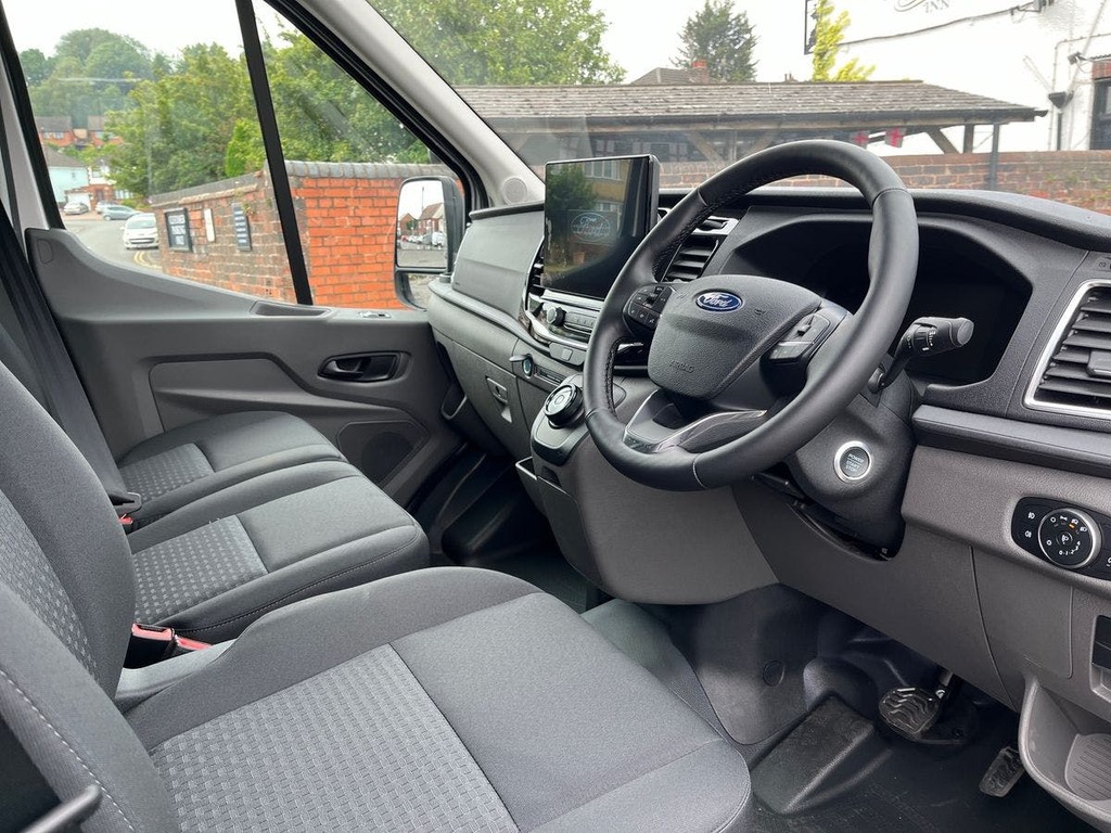 Ford Transit Custom 350 68Kwh Trend Panel Van Rwd L3 BX26KGF Silver #5