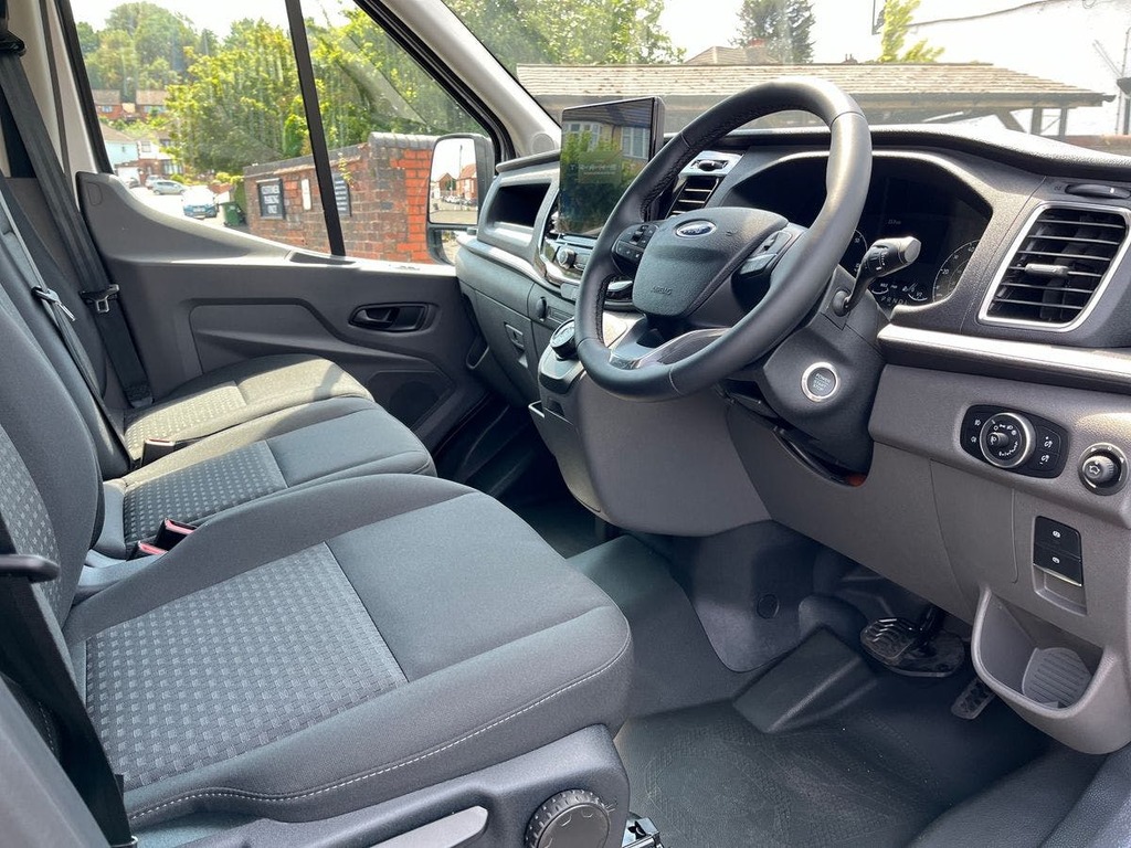 Ford Transit Custom 350 68Kwh Trend Panel Van Rwd L3 BX26KKE Silver #5