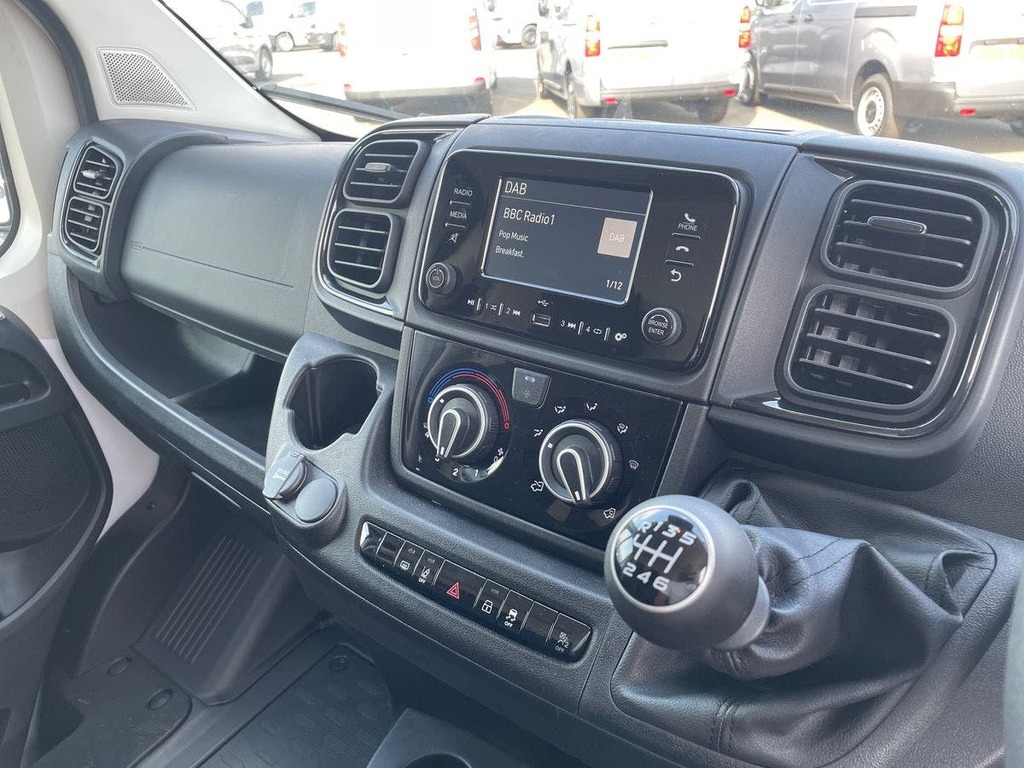 Vauxhall Movano 2.3L Null White #24