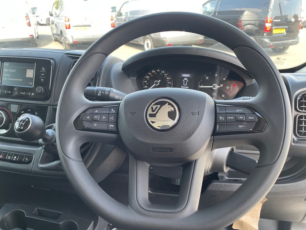 Vauxhall Movano 2.3L Null White #28