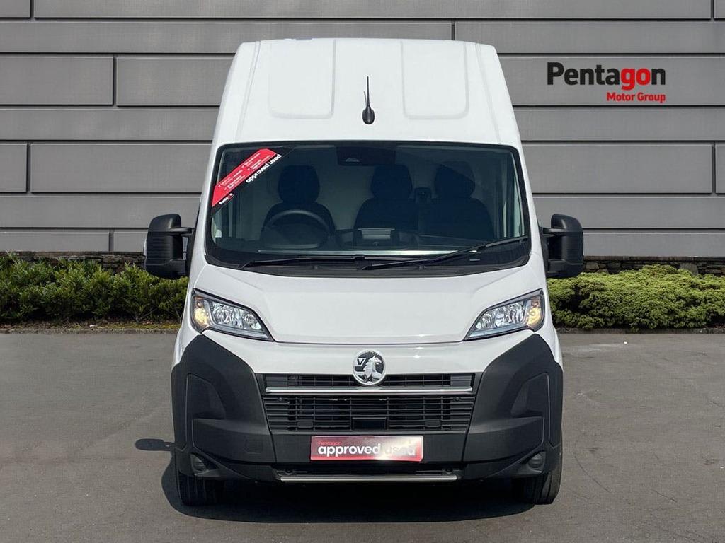 Vauxhall Movano 2.3L Null White #12