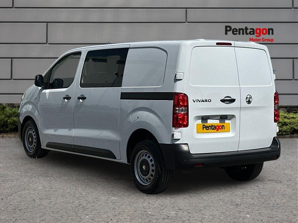 Vauxhall Vivaro 2.2 Prime M Crew Van Double Cab 6Dr White #2