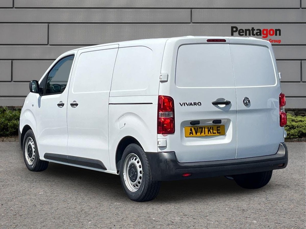 Vauxhall Vivaro 1.5 Turbo D 2700 Dynamic Panel Van 6Dr Manu AV71KLE White #2