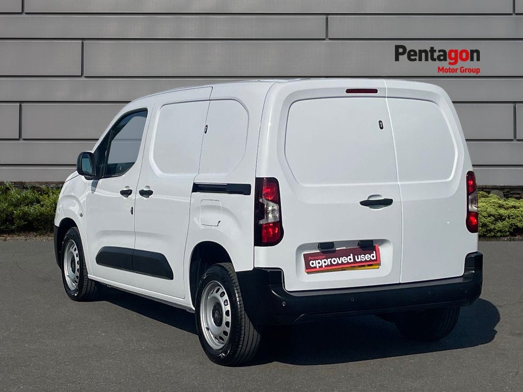 Vauxhall Combo 1.5 Turbo D 2300 Prime Panel Van White #2