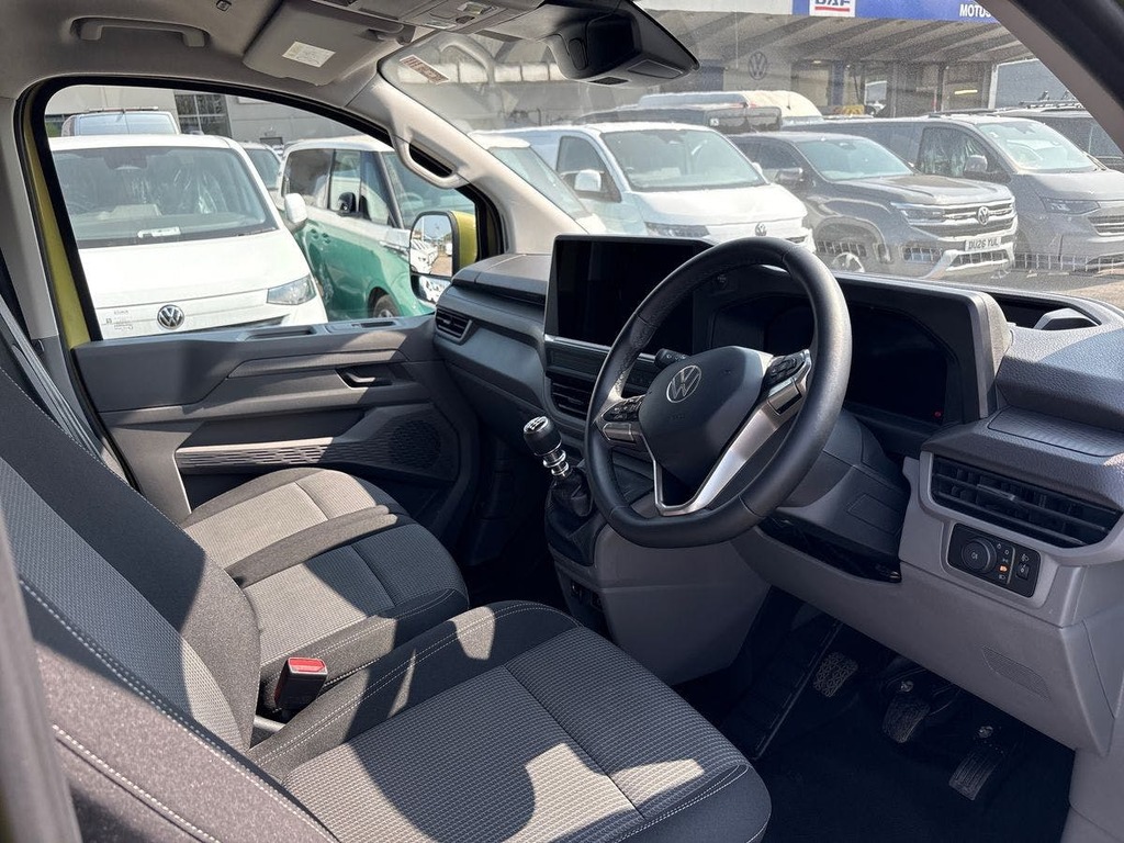 Volkswagen Transporter 2.0 Tdi T28 Commerce Pro Panel Van Manu DX75WTW Green #5