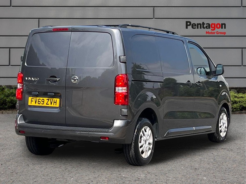 Vauxhall Vivaro 2.0 Turbo D 3100 Sportive Panel Van Man FV69ZVH Grey #4