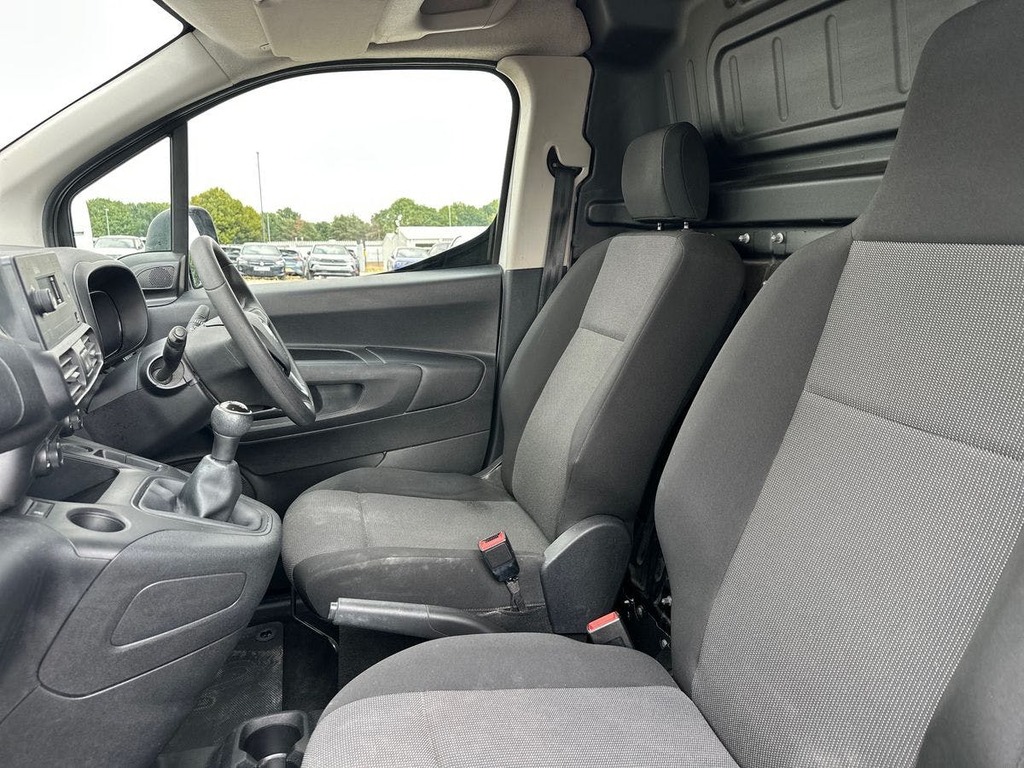 Vauxhall Combo 0.0 L2h1 E-combo Cargo 2300 Sportive 50Kwh 135 Bhp Grey #8