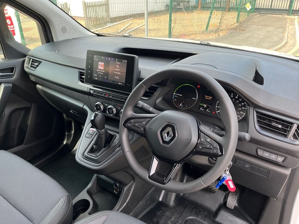 Renault Kangoo L2 E-tech Kangoo Ll21 90Kw 44Kwh Advance Van White #5