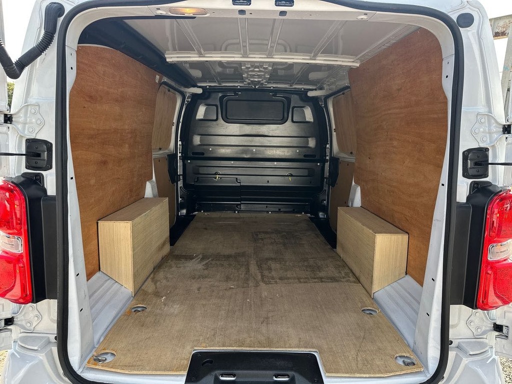 Citroen Dispatch 1000 1.5 Bluehdi 100 Van Driver Edition White #10