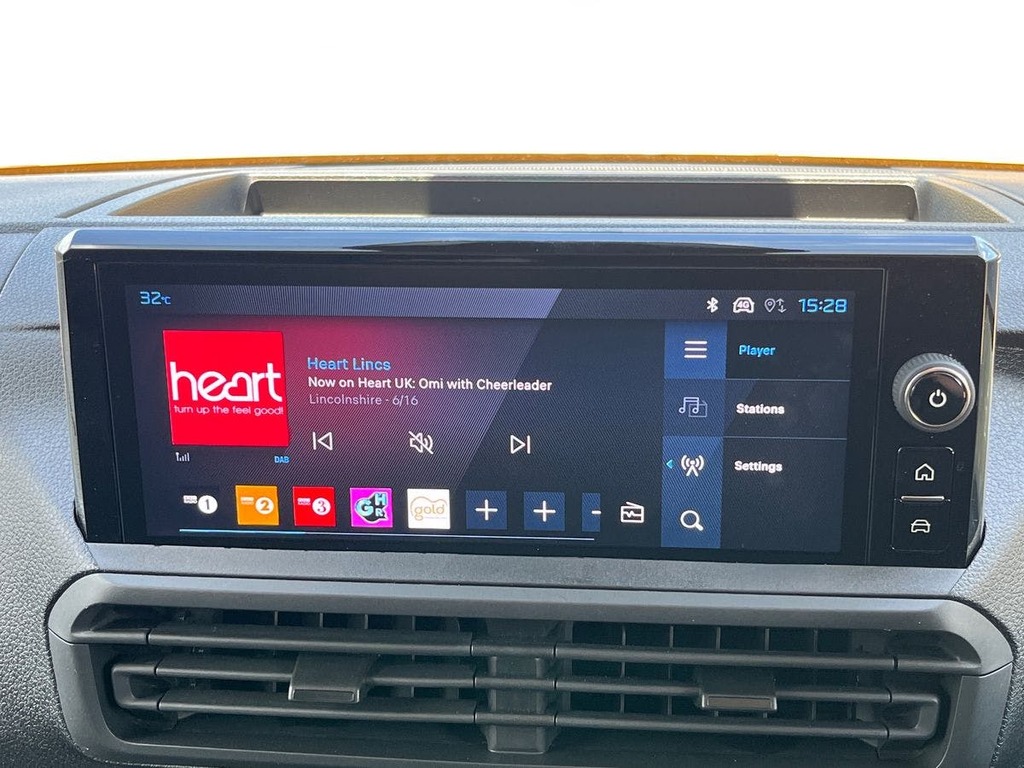 Peugeot E-Expert 75Kwh Professional Standard Panel Van 6Dr  #17