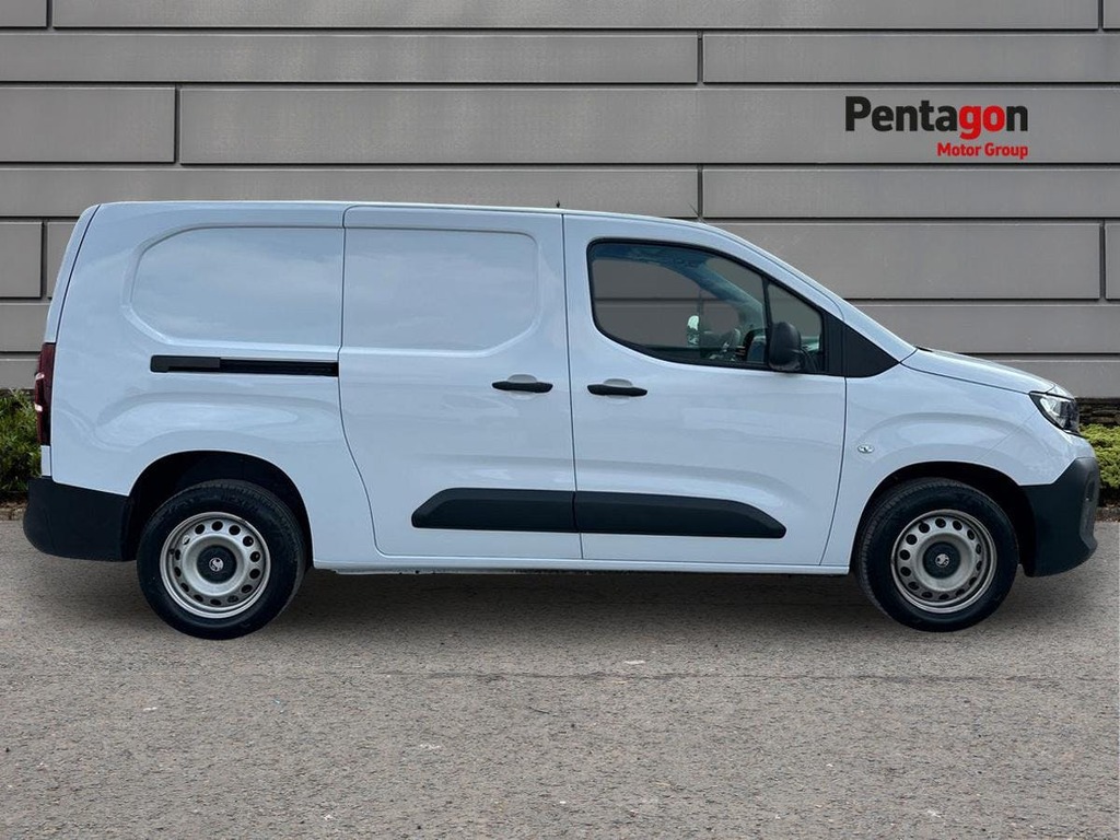 Vauxhall Combo Crg H1 2300 1.5 Tb D 100Ps Prime White #11