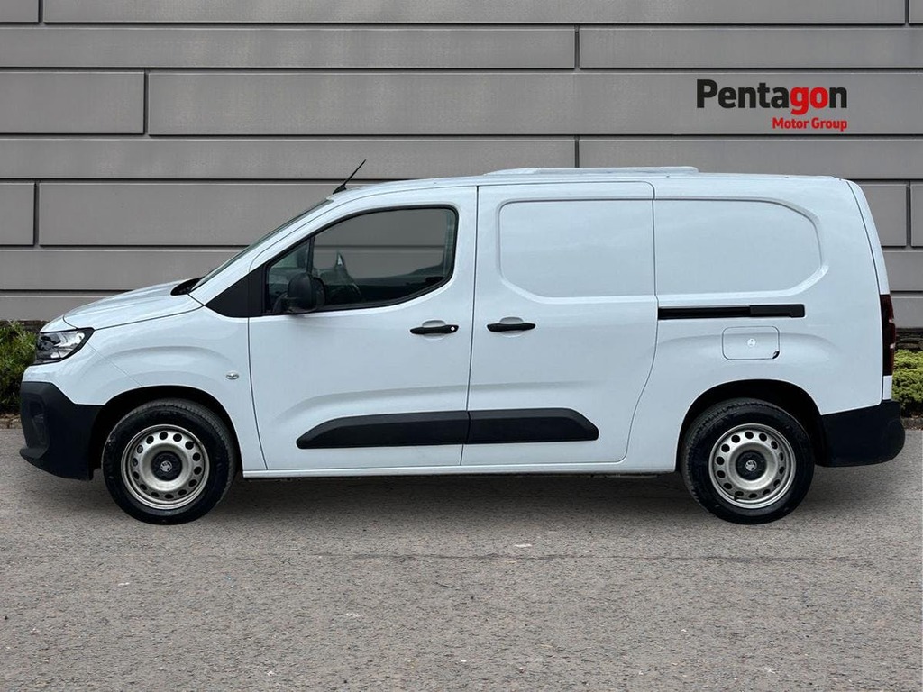 Vauxhall Combo Crg H1 2300 1.5 Tb D 100Ps Prime White #12