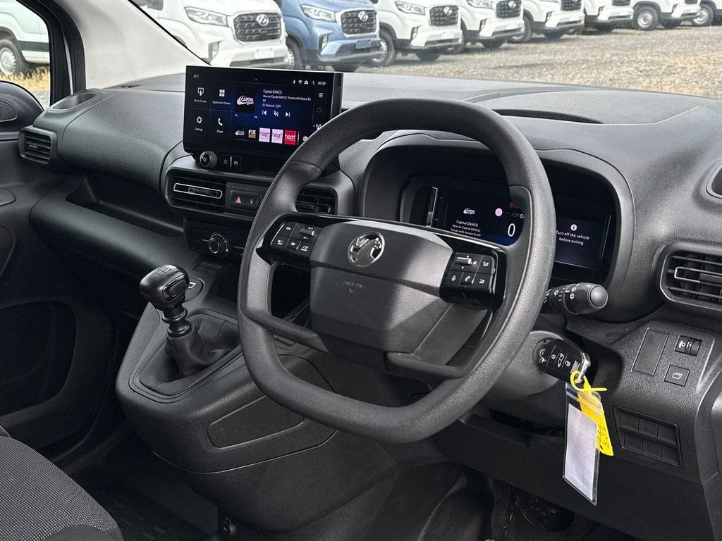 Vauxhall Combo 1.5 Turbo D 2300 Prime Panel Van White #5