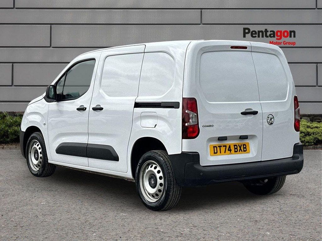 Vauxhall Combo 1.5 Turbo D 2300 Prime Panel Van White #2