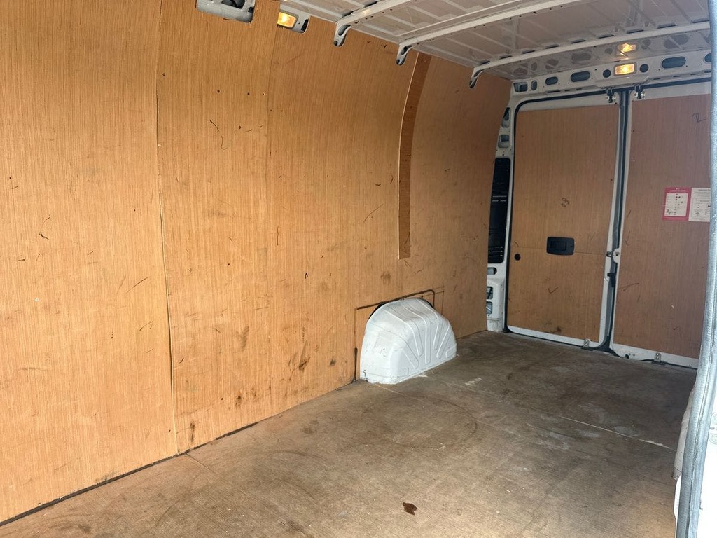 Fiat Ducato 35 Van 2.2 White #9