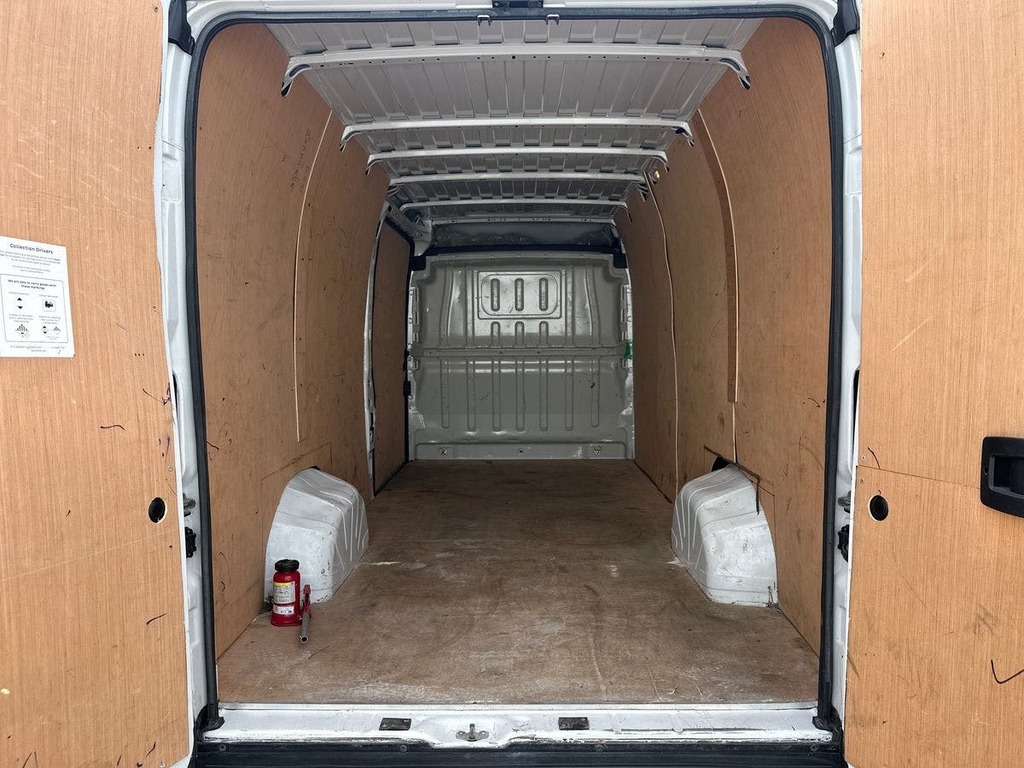 Fiat Ducato 35 Van 2.2 White #10