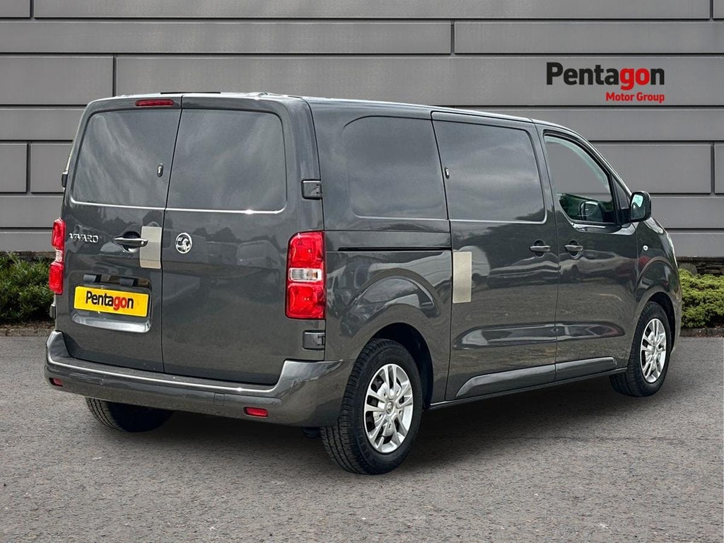 Vauxhall Vivaro 1.5 Turbo D 2700 Sportive Panel Van 6Dr Man Grey #4