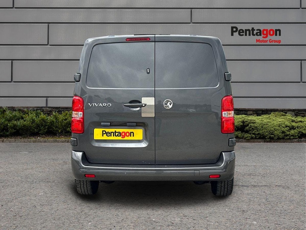 Vauxhall Vivaro 2900 1.5D 100Ps Dynamic H1 Van White #14