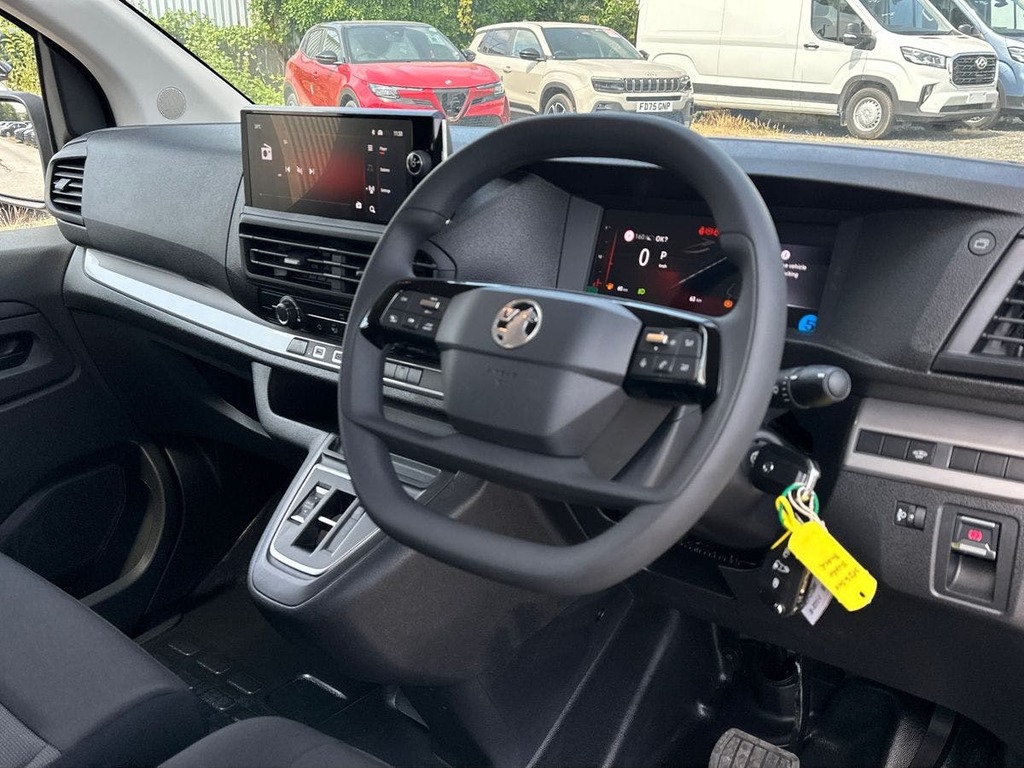 Vauxhall Vivaro 2.2 Pro M Crew Van Double Cab 6Dr Swb Black #5