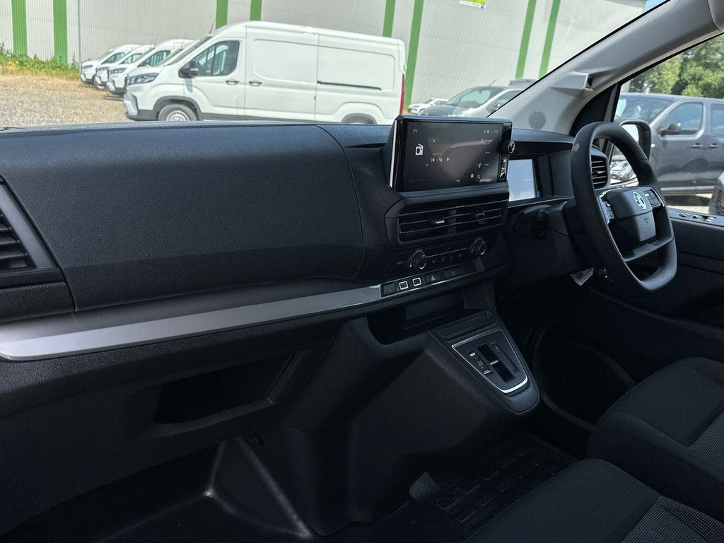 Vauxhall Vivaro 2.0 Turbo D 145 Prime H1 Van White #7