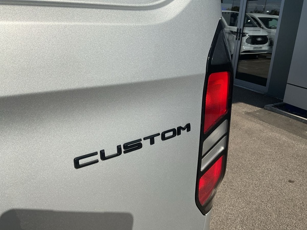 Ford Transit Custom 2.5 320 Duratec 11.8Kwh Sport Crew Van Euro 6 Black #16
