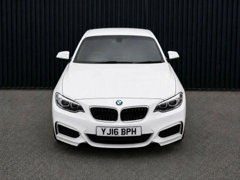 BMW 2 Series 2.0 218D M YJ16BPH White #4
