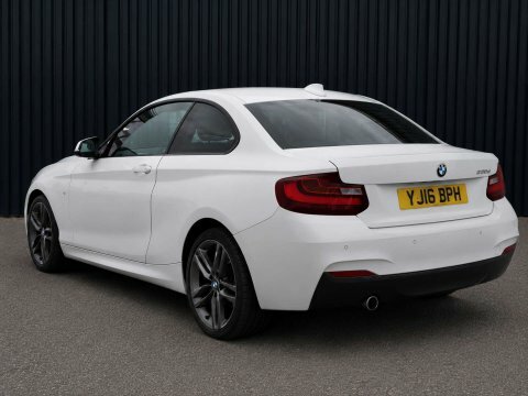 BMW 2 Series 2.0 218D M YJ16BPH White #2