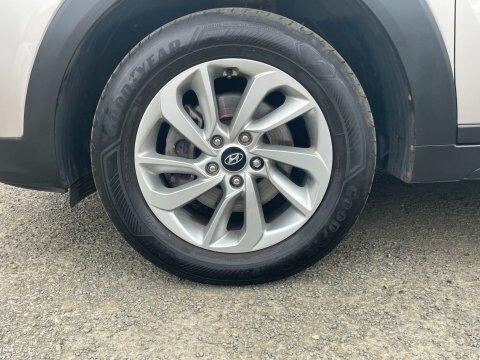 Hyundai Tucson 1.6 Gdi Blue SH67JDU White #3