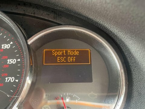 Renault Megane 1.6 Dci Limited Nav Sport Tourer Estate Car. Red #25