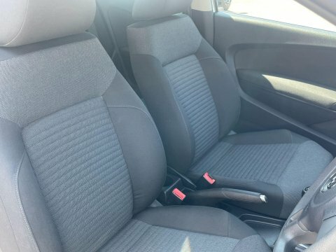 Volkswagen Polo Hatchback Red #16
