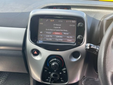 Peugeot 108 1.0 Active Hatchback Red #11