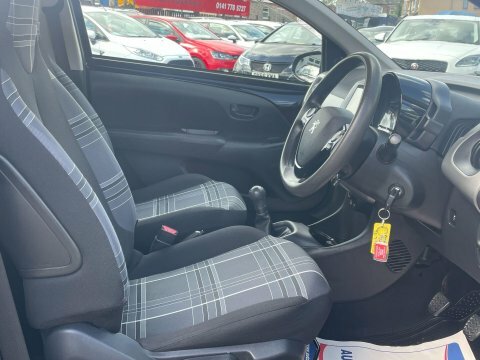 Peugeot 108 1.0 Active Hatchback Red #7