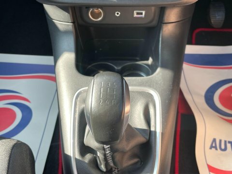Citroen C3 Feel Blue Hdi Ss 1.6 White #19