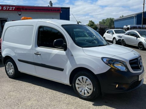 Mercedes-Benz CITAN Mpv White #8