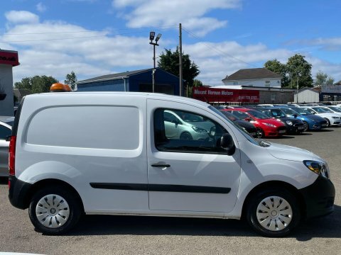 Mercedes-Benz CITAN Mpv White #7
