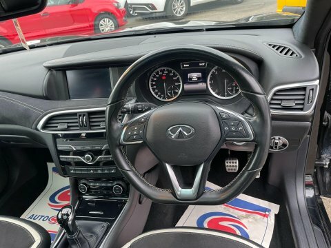 Infiniti Q30  Grey #9