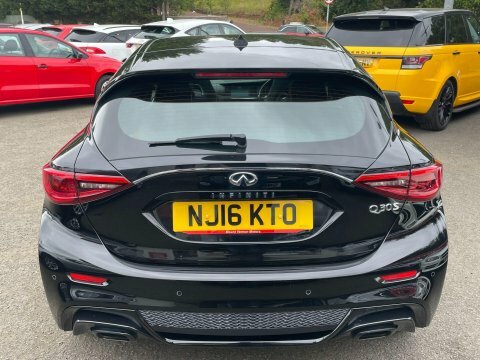 Infiniti Q30 1.5D Sport Euro Black #5