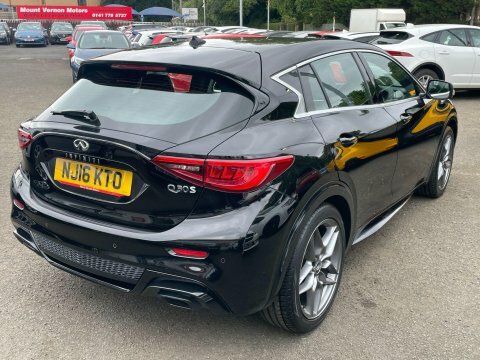 Infiniti Q30 1.5D Sport Euro Black #6