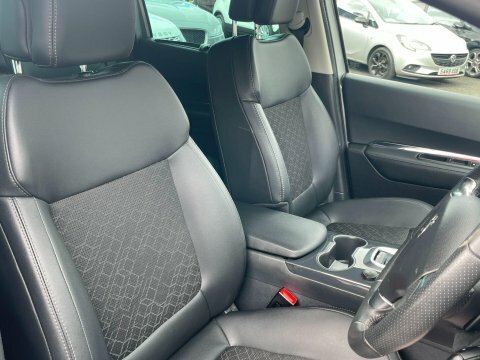 Peugeot 3008 Active Red #11