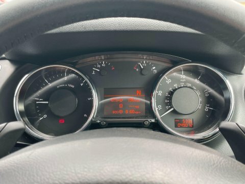 Peugeot 3008 Active Red #22