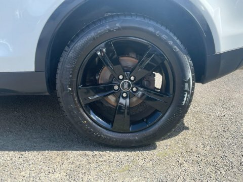 Land Rover Discovery Sport 2.0 Td4 Se White #5