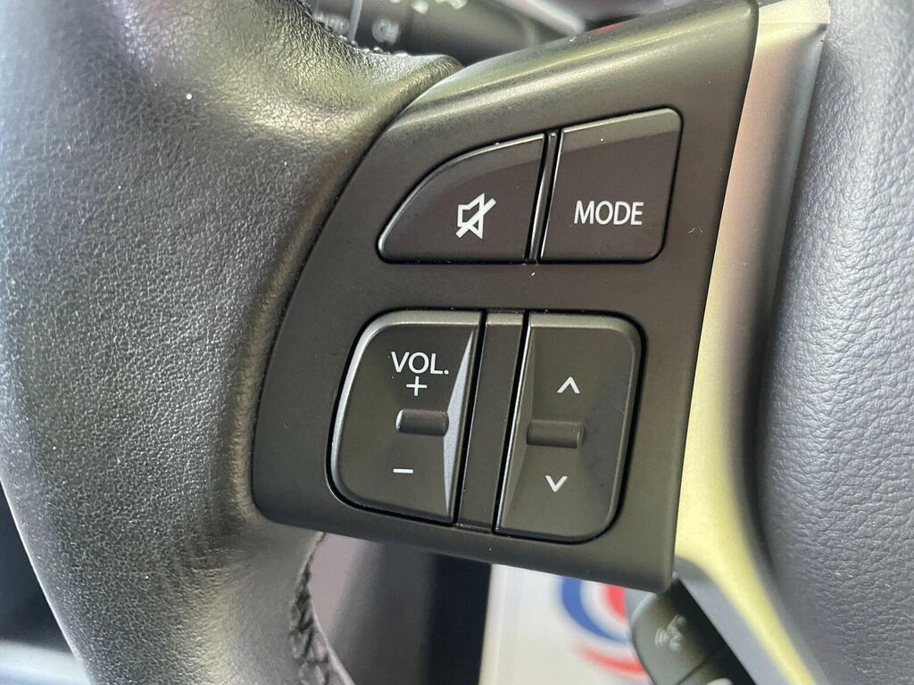 Suzuki Vitara Hatchback Red #25