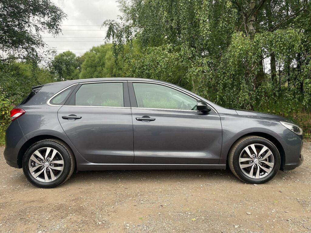 Hyundai I30 1.0 T-gdi Blue Drive Se Nav Euro 6 Ss Grey #3