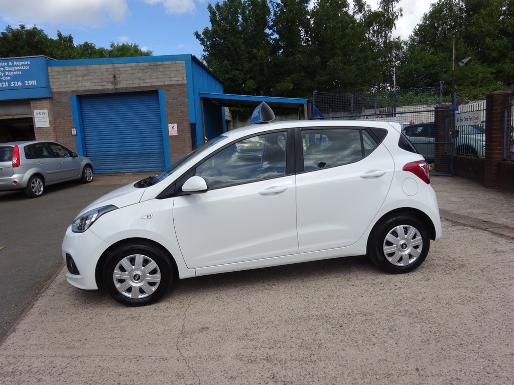 Hyundai I10 1.2 Se White #3